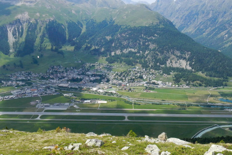 Blick auf den Engadin Airport St. Moritz-Samedan